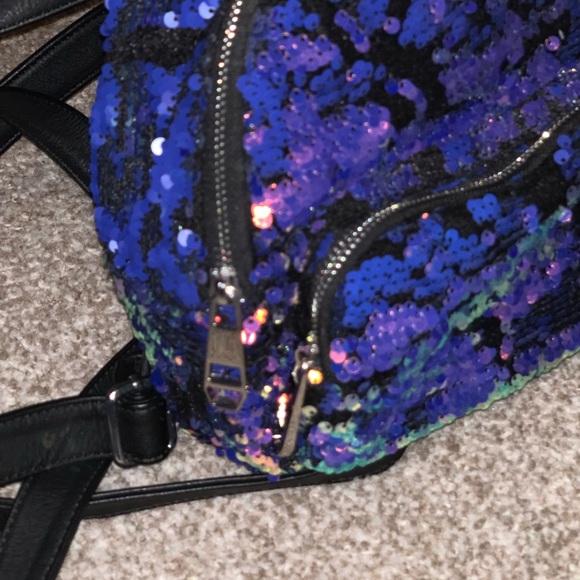 Madden Girl Sequin Flip Mini - Picture 2 of 6